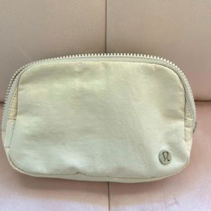 Lululemon Everyday belt bag